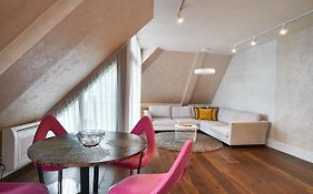 Emi Apartment